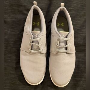 Under Armour Men's Light Gray Sneakers